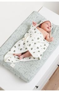 Noppies Newborn wrap towel Blooming Clover 72x92 cm - Beetle