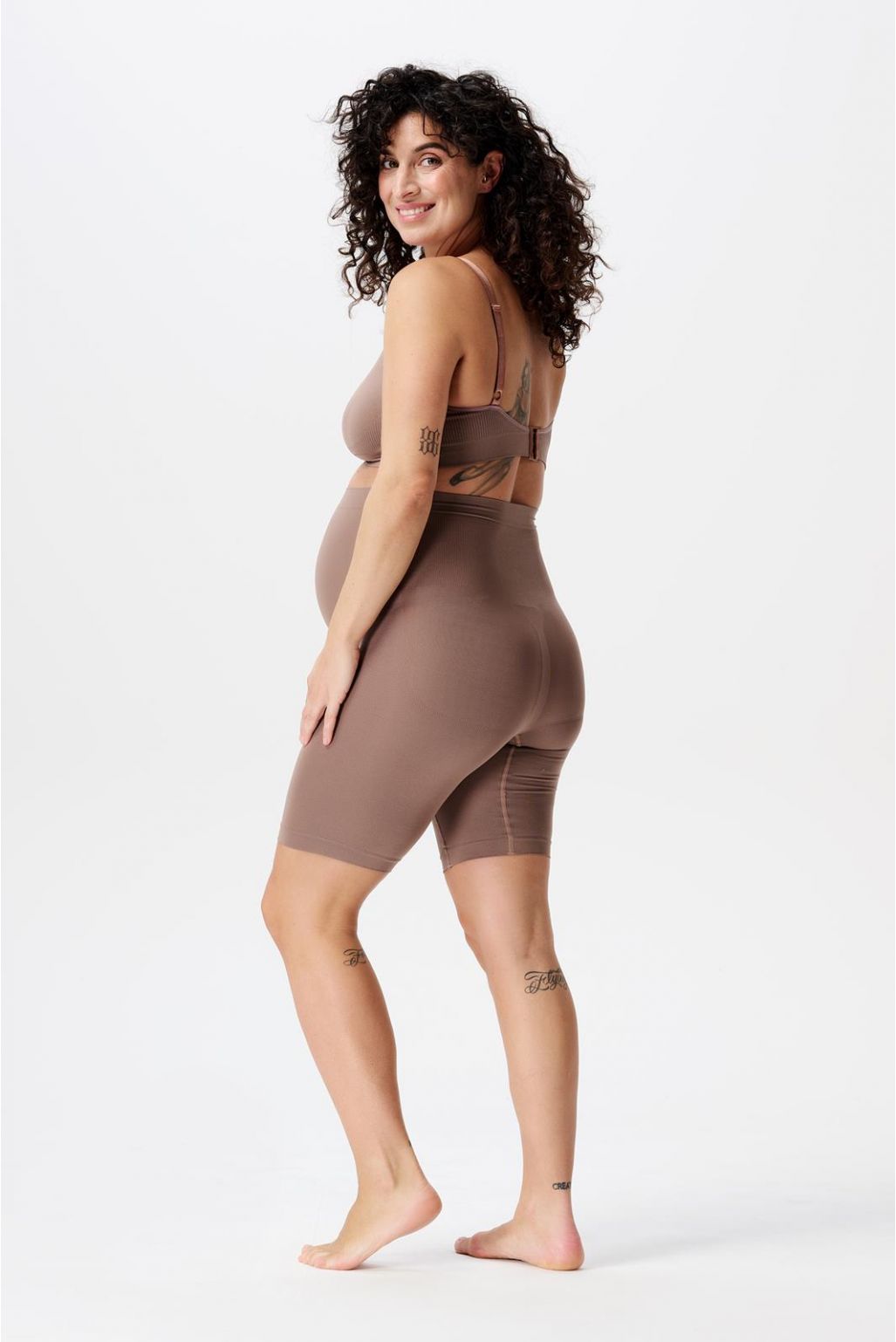 Noppies Nahtloser Short Niru Sensil Breeze - Deep Taupe